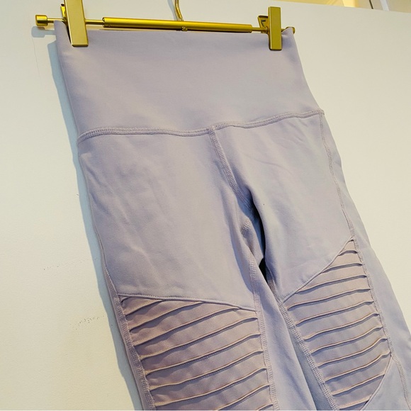 ALO Yoga High-Waist Airbrush Moto Legging in Lavender Cloud, Size XS - Picture 3 of 14